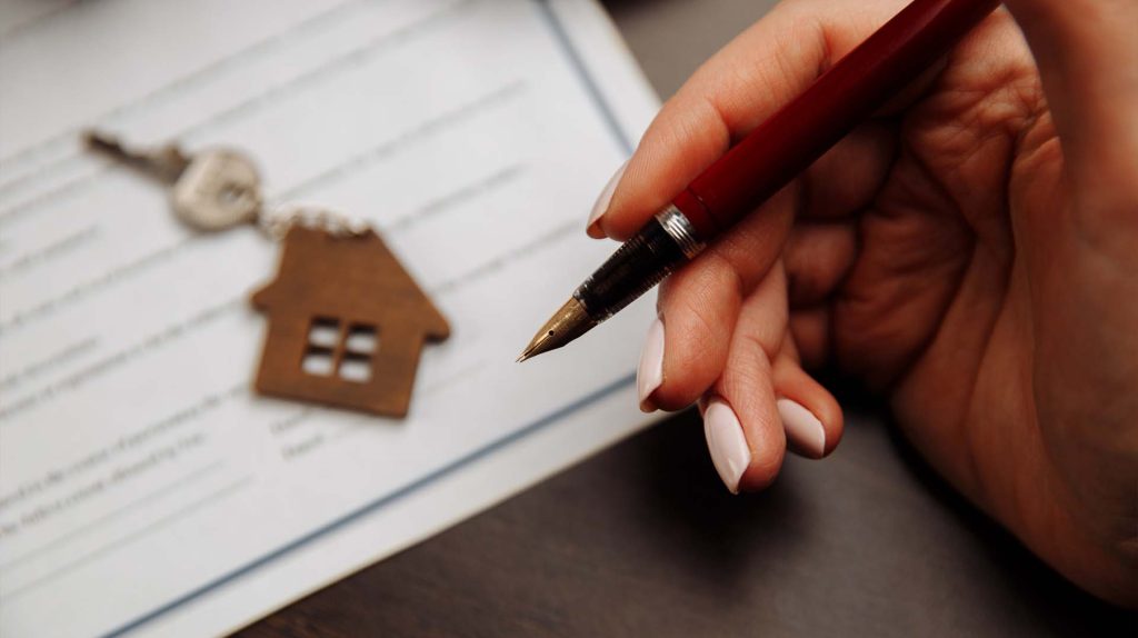 Who approves Real Estate License in Ontario Canada RECO