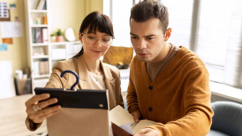 Who Can Become a Real Estate Agent